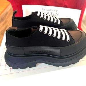 ☆SOLD☆Alexander McQueen Tread slick lace up Sneakers